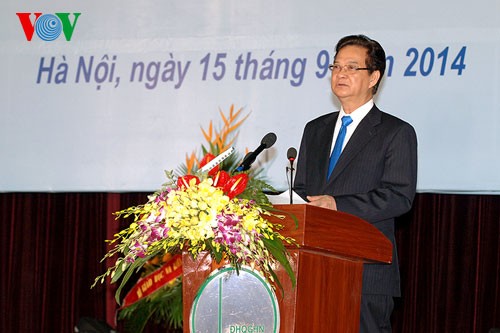 Prime Minister attends new school year celebration at Vietnam National University, Hanoi - ảnh 1